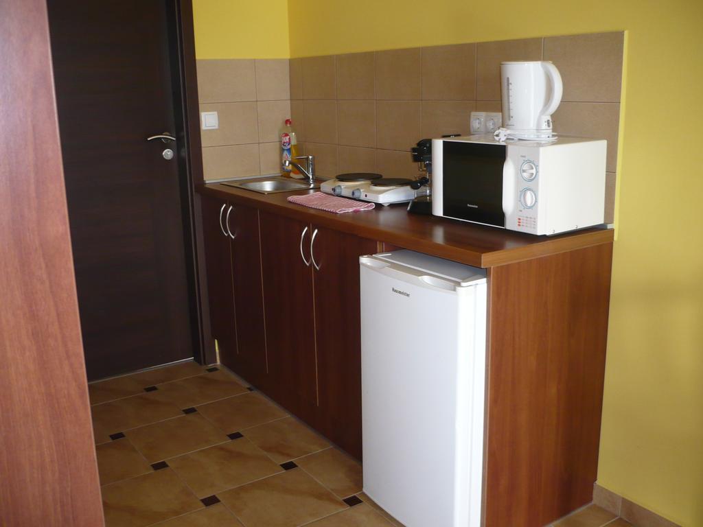 Adrienn Apartman Sárvár Exteriör bild