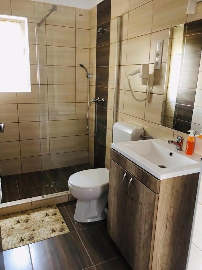 Adrienn Apartman Sárvár Exteriör bild